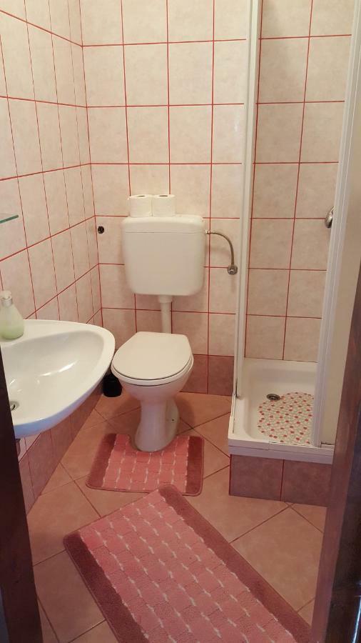 Apartments Ghedas ポレッチ エクステリア 写真